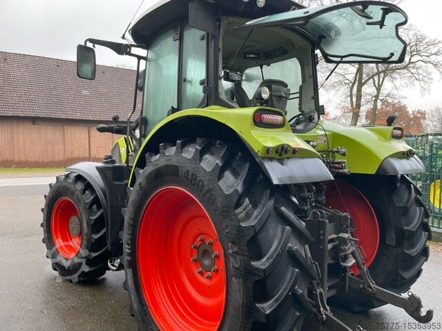 Tractor Claas ARION 550