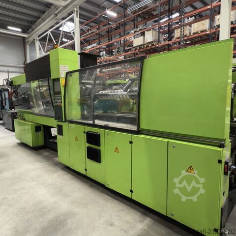 Injection molding machine ENGEL Victory 1350/200 + Robot