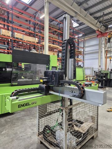 Injection molding machine ENGEL Victory 1350/200 + Robot