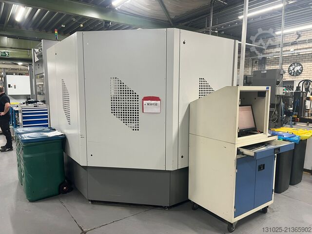 Vertical machining center HERMLE C30U + ZM157 tool magazine