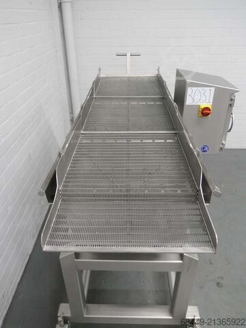 Vibrating gutter, MultiShaker 450/1600 GEA Trilgoot Type MultiShaker 450/1600