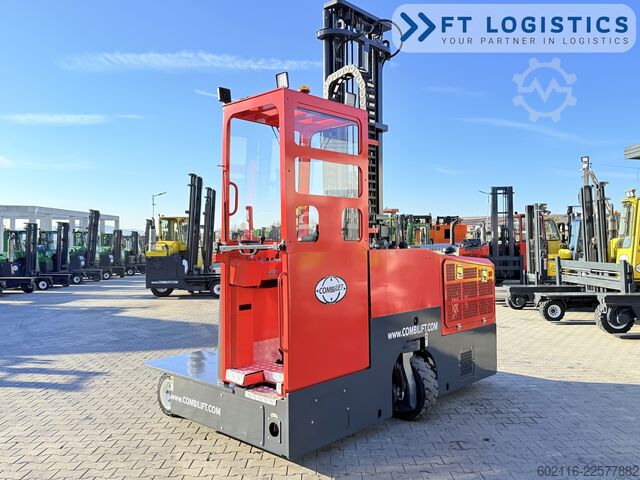 Vierwegestapler Combilift C3000GST TRIPLEX 8300 FREE-LIFT NEW TIRE