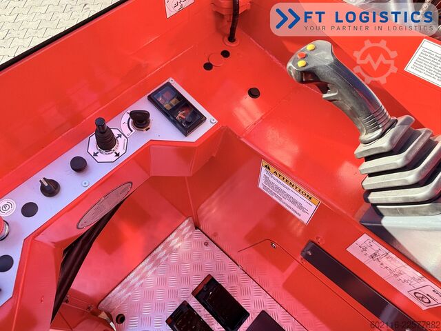 Vierwegestapler Combilift C3000GST TRIPLEX 8300 FREE-LIFT NEW TIRE