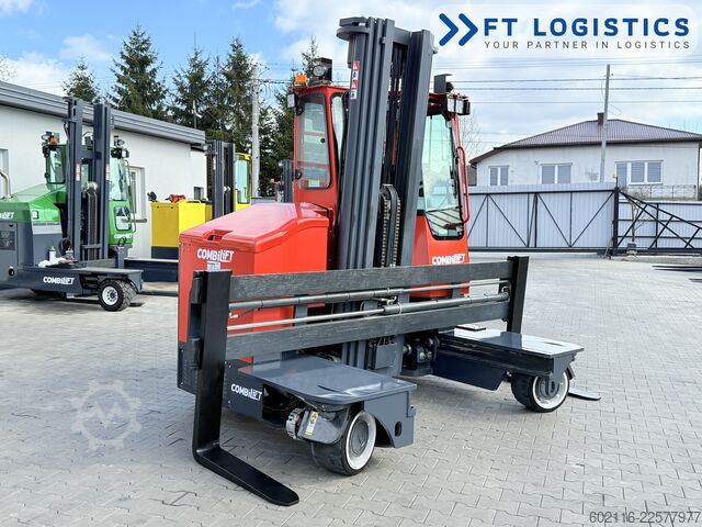 Vierwegestapler Combilift C3000ET TRIPLEX 5940 WIDE FORK POSITIONE
