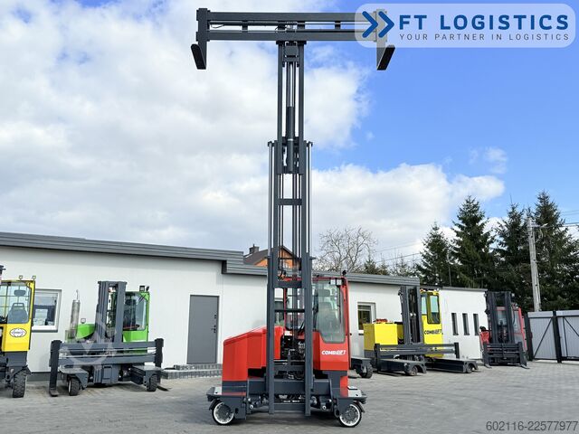 Vierwegestapler Combilift C3000ET TRIPLEX 5940 WIDE FORK POSITIONE