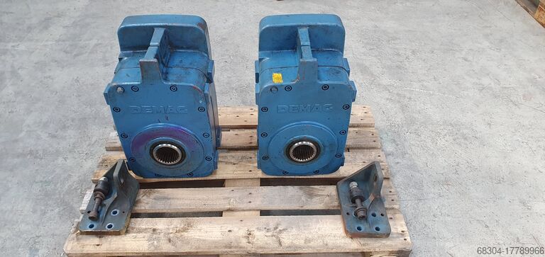 DEMAG gearboxes / crane gearboxes DEMAG FG 08 - 2 Stück / AF12 - 4 Stück