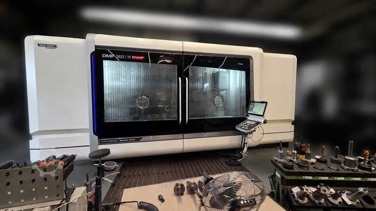 Universal machining center DMG MORI DMF 360|11 linear