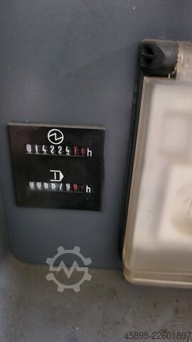 Universal machining center DMG MORI DMF 360|11 linear