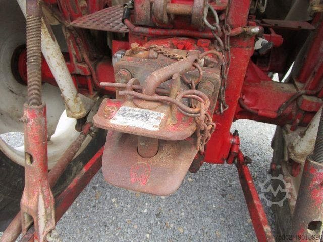 Traktor RENAULT SUPER 6 -R7050- 4xNeu Bereift+Tüv 03/2027