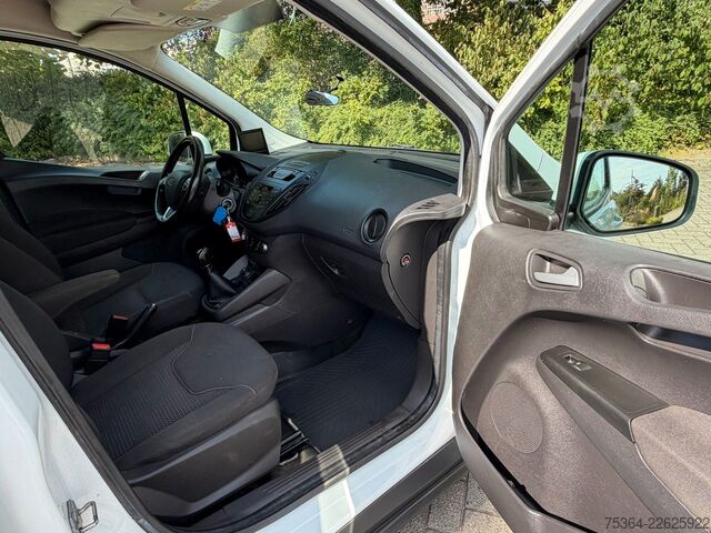 Kleinbus FORD Transit Courier 1.5 TdCi L1H1 Klima Ahk Kamera