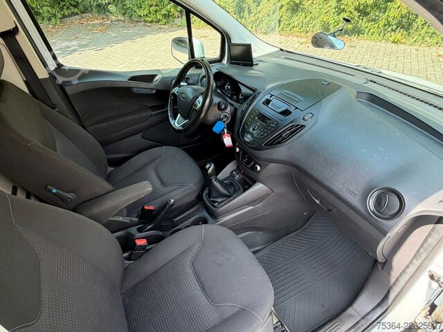 Kastenwagen FORD Transit Courier 1.5 TdCi L1H1 Klima Ahk Kamera