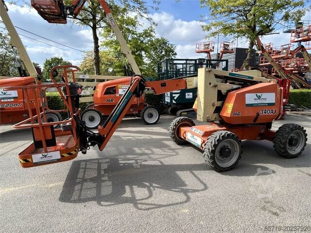 Articulated boom lift JLG 340AJ (4972)