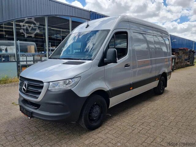 Delivery van Mercedes-Benz Sprinter 316 CDI 163 PK L2H2 EURO 6C