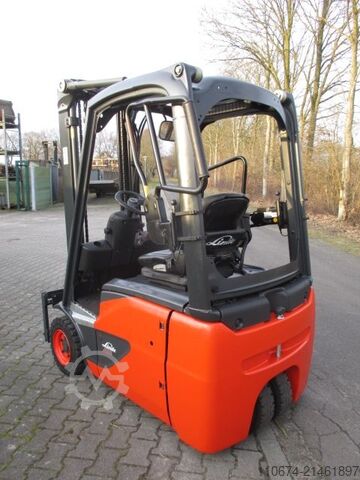 Electric 3-wheel forklift Linde E16C-02