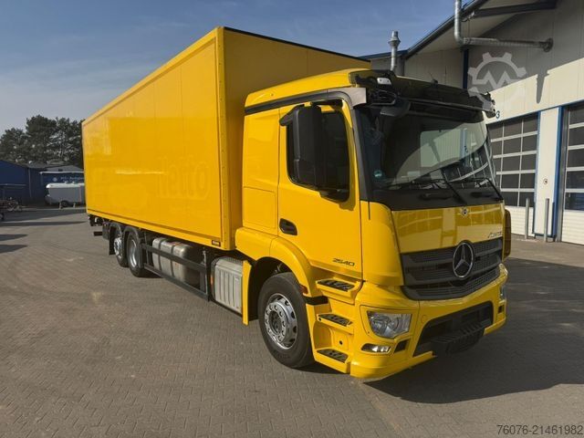 Refrigerated truck MERCEDES-BENZ 2540 L 6x2/4 Kühlkoffer 9.1m Carrier 1100U LBW