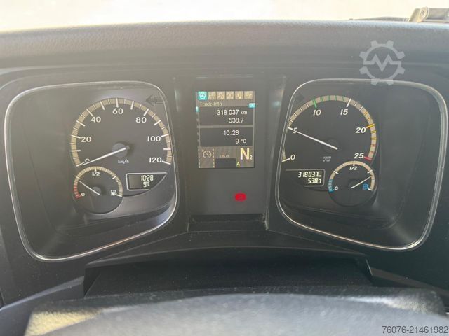 Refrigerated truck MERCEDES-BENZ 2540 L 6x2/4 Kühlkoffer 9.1m Carrier 1100U LBW