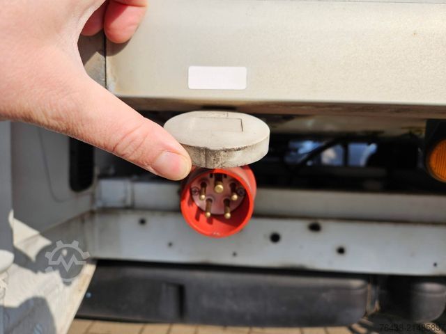 Kühltransporter MERCEDES-BENZ Sprinter 313 CDI -32°C 230V THERMO KING 1.HAND