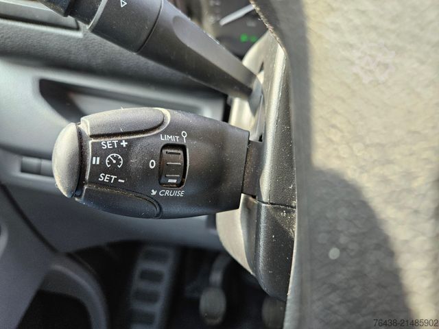 Kastenwagen OPEL Vivaro 2,0 L3|WÜRTH REGALE|1.HD|TÜV+ÖL+BREMSEneu