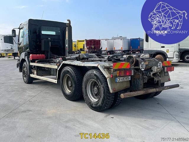 Container transportation Renault Kerax 370