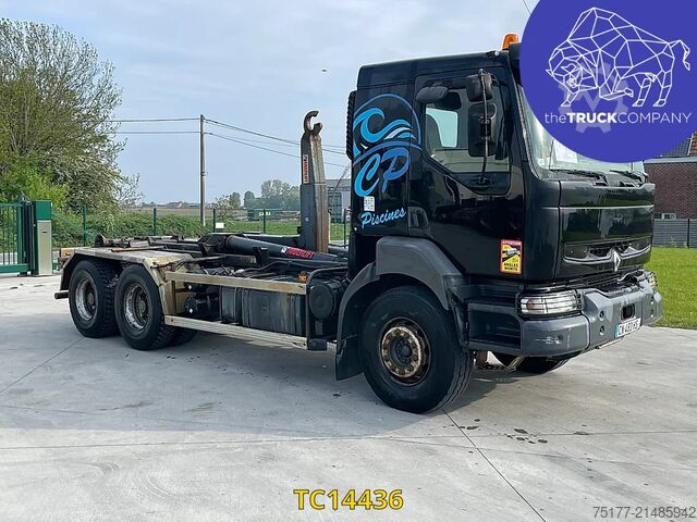 Container transportation Renault Kerax 370