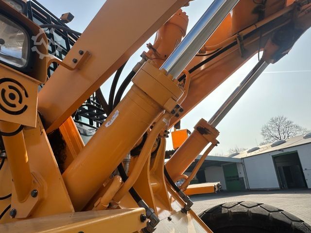 Radlader HYUNDAI HL 965