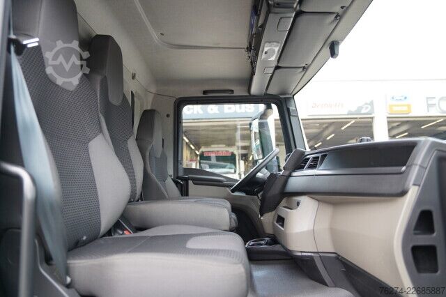 Box truck MAN TGL 8.190 Koffer LBW Automatik Anhängerkupplung