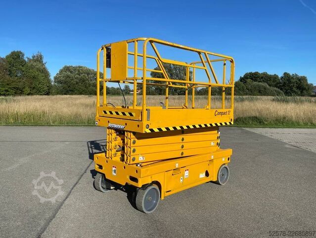 Scherenhebebühne Haulotte Compact 12