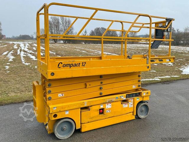 Scherenhebebühne Haulotte Compact 12