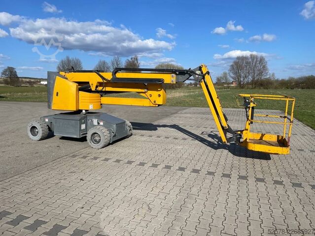Articulated boom lift Haulotte HA 15 IP