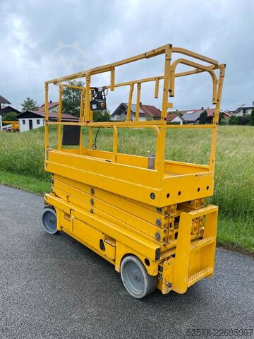 Scherenhebebühne Haulotte Compact 10 N