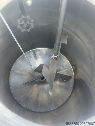 2000 L insulated stainless steel tank with agitator  
