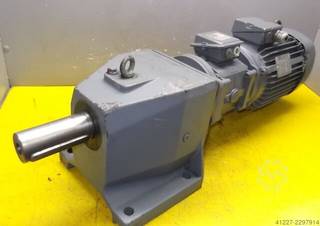 Gear motor 1.0/1.5 kW 21/43 rpm KEB ZG3/08.10/DK100LX8/4