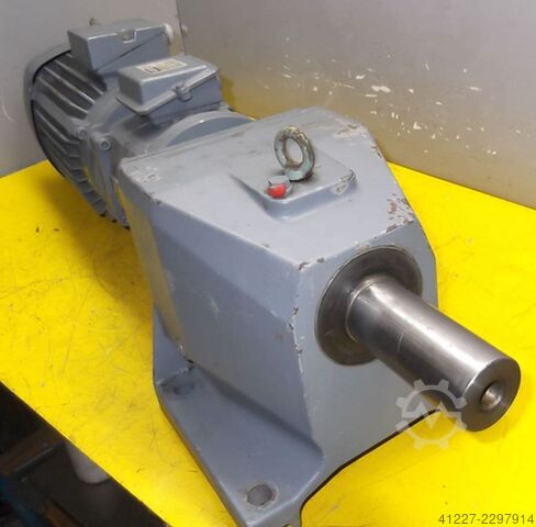 Gear motor 1.0/1.5 kW 21/43 rpm KEB ZG3/08.10/DK100LX8/4