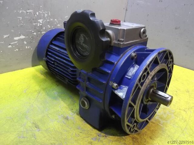 Variable speed geared motor 0.75 kW 190-1000 rpm MOTOVARIO TKFL/10