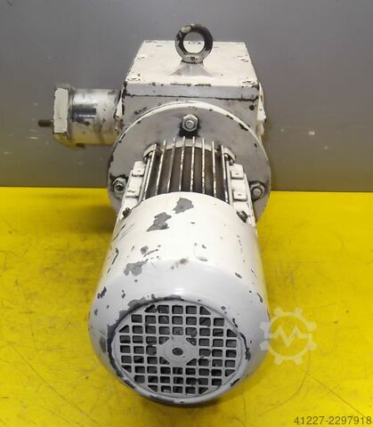 Gear motor 0.25 kW 28 rpm SEW-EURODRIVE B3 Winkel