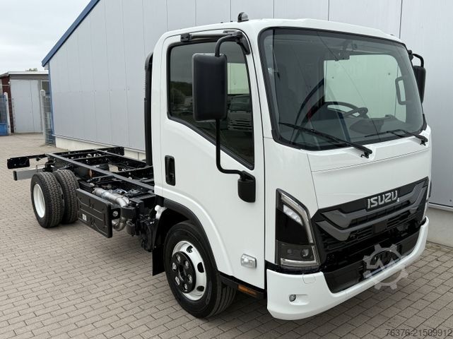 Sonstige ISUZU M30 H 5.2 l 190 PS Radst. 3.365 mm