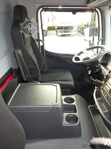 LKW mit Pritsche (offen) MERCEDES-BENZ 1327 L Atego 4 Pritsche 7,3m/LBW/AHK/Klima/55tkm