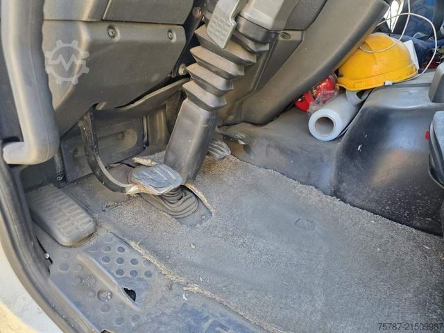 LKW mit Pritsche & Plane IVECO 120E25 Pritsche&Plane,Ladebordwand 1,5 To