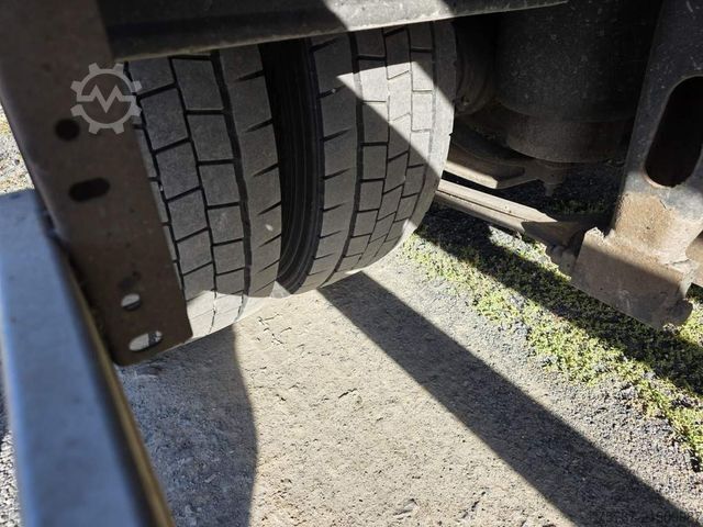 LKW mit Pritsche & Plane IVECO 120E25 Pritsche&Plane,Ladebordwand 1,5 To