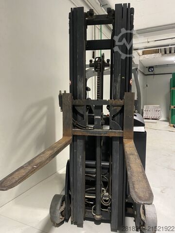 Schubmaststapler STILL FMX 17