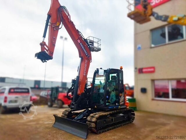Minibagger Hitachi ZX85USB-6