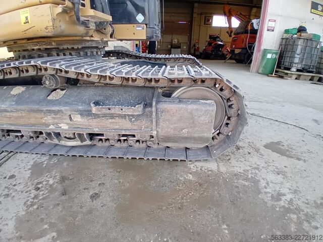 Raupenbagger Caterpillar 323FLN IHC