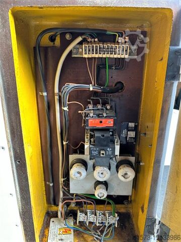 Straightening and cutting machine WMW UDARA10