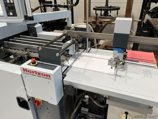 Automatische Falzmaschine Horizon AFC-546 AKT Automatic Folding Machine