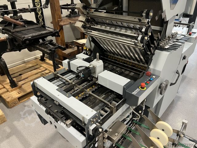 Automatische Falzmaschine Horizon AFC-546 AKT Automatic Folding Machine