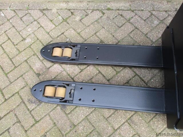 Niederhubwagen TOYOTA LWE180