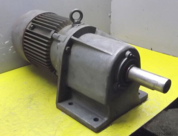 Gear motor 0.6/0.9 kW 10/20 rpm Bauer D163/146
