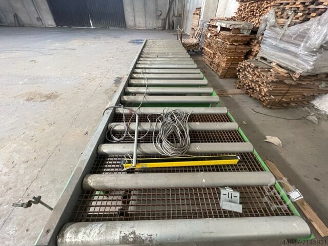 Heavy duty roller conveyor Martek 
