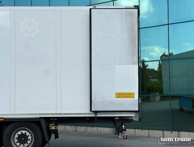 Reefer semitrailer SCHMITZ CARGOBULL SCB*S3B THERMO KING SLXe 300 LIFT AXLE HOLLAND-T