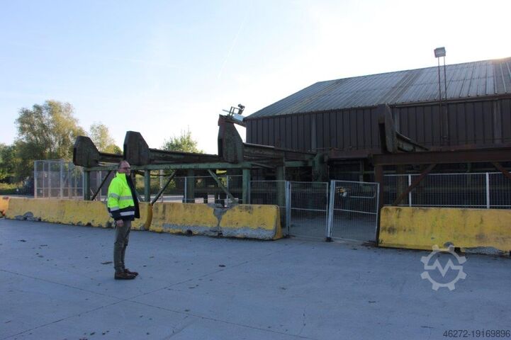 Rundholzplatz + KappsÀge Holtec ES120